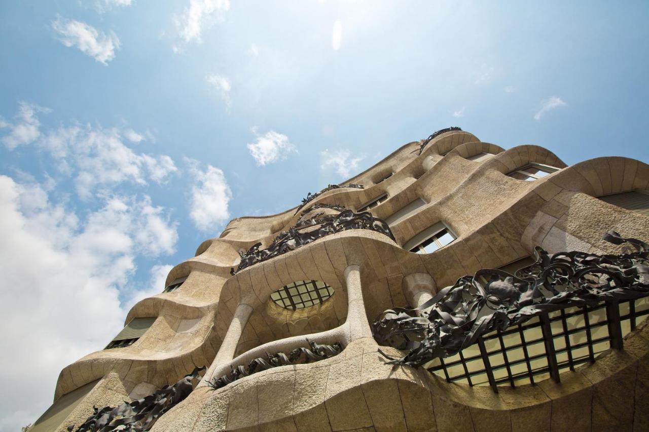 Muntanya - Apartments In Sagrada Familia Barcelona Zewnętrze zdjęcie
