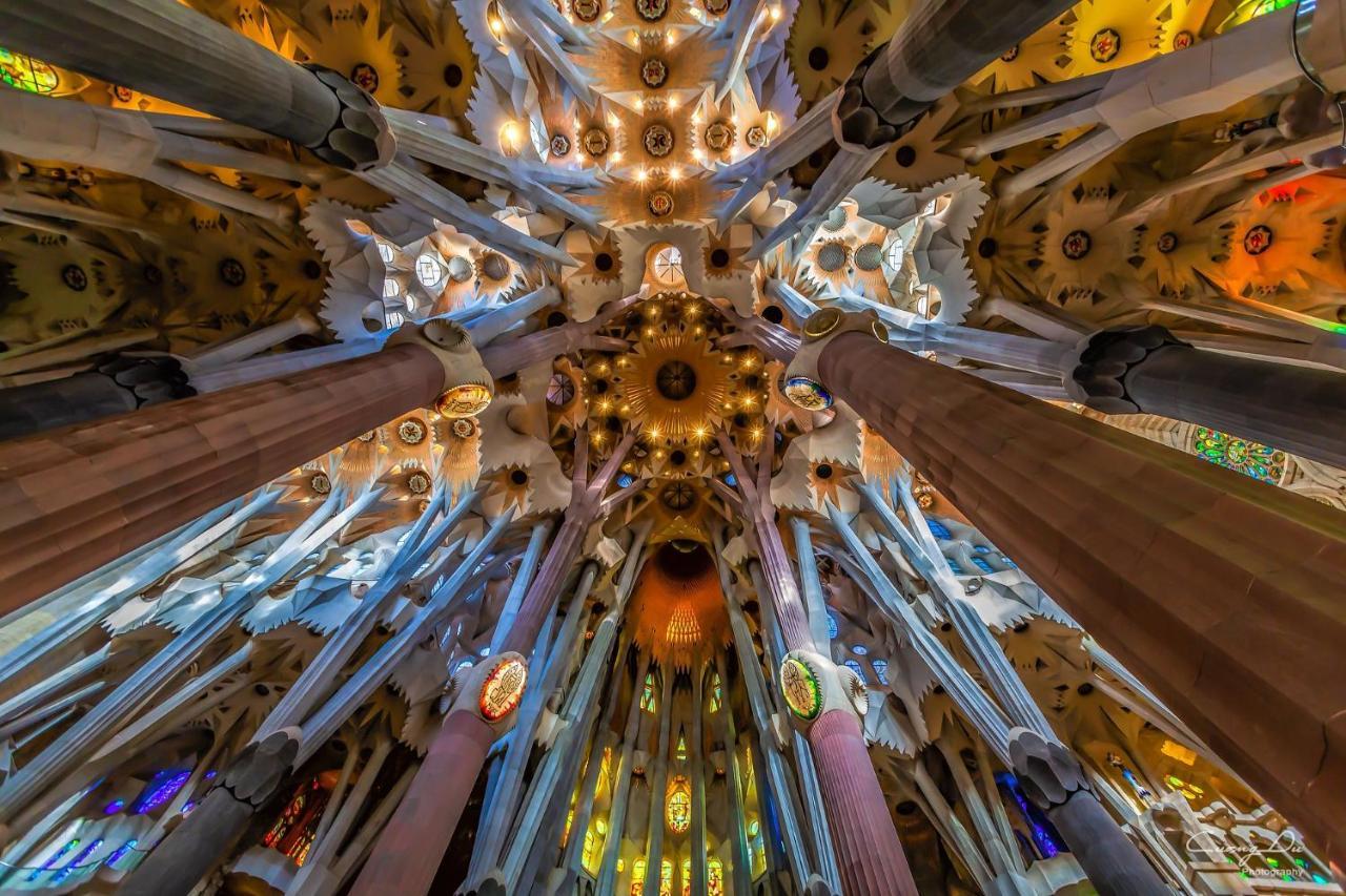 Muntanya - Apartments In Sagrada Familia Barcelona Zewnętrze zdjęcie
