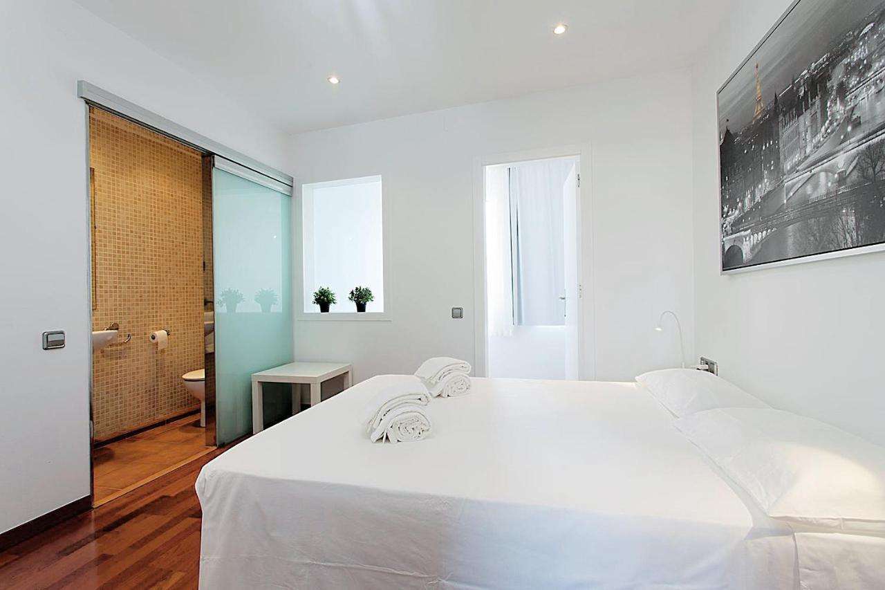 Muntanya - Apartments In Sagrada Familia Barcelona Zewnętrze zdjęcie