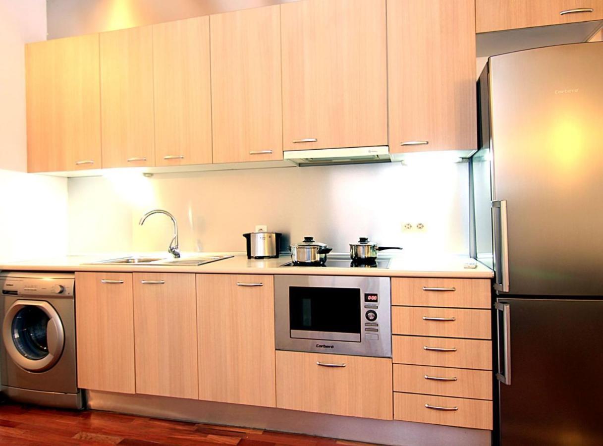 Muntanya - Apartments In Sagrada Familia Barcelona Zewnętrze zdjęcie